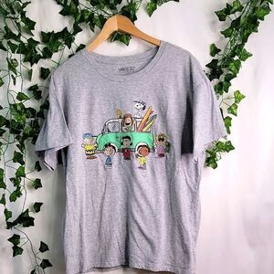 Peanuts. Gray  Embroidery Tee. Size XXL(19). EUC